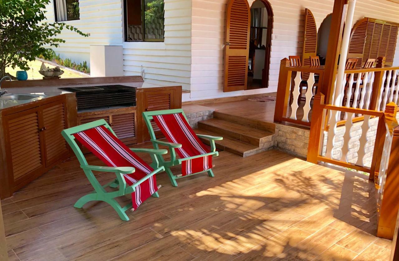Le Grand Bleu Villas Baie Sainte Anne Εξωτερικό φωτογραφία